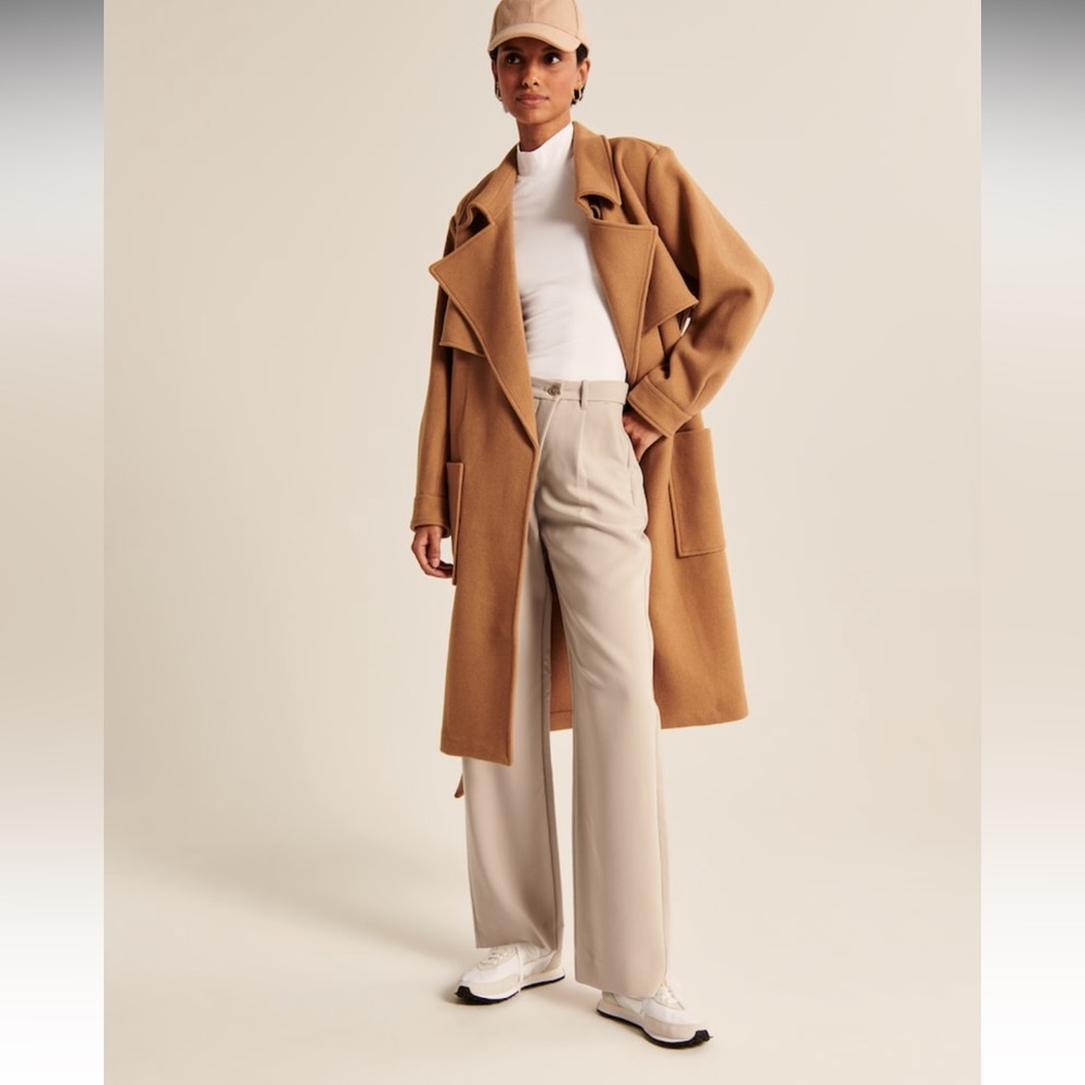 Abercrombie & Fitch Tailored Relaxed Straight Pant